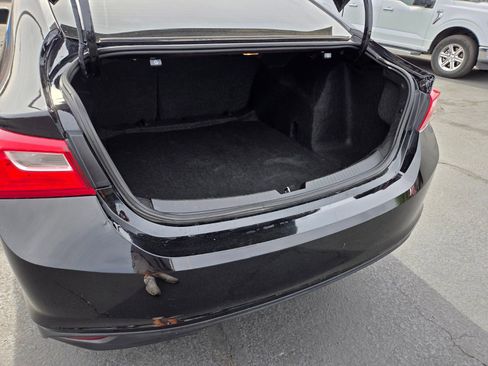 Used 2023 Chevrolet Malibu LT FWD image 13