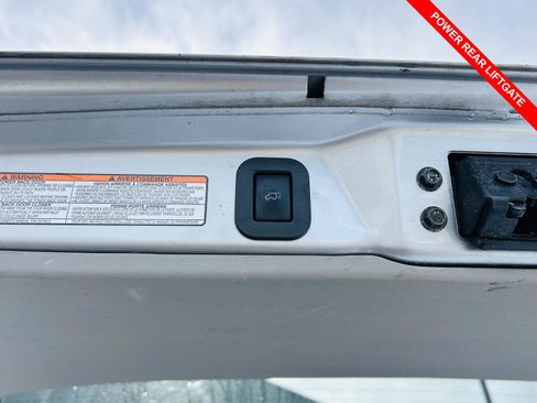 Used 2016 Toyota Sienna XLE Premium image 10