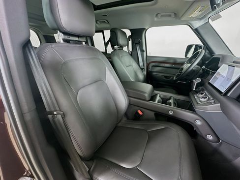 New 2025 Land Rover Defender 130 S AWD/4WD image 43