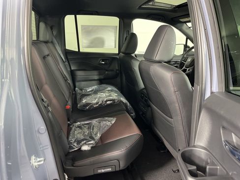 New 2026 Honda Ridgeline Black Edition image 13