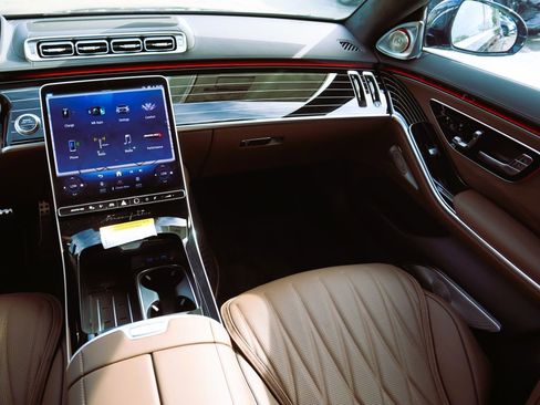 New 2025 Mercedes-Benz S 63 AMG S image 9