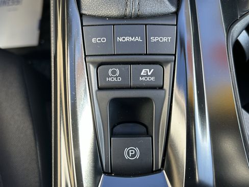 Used 2026 Toyota Camry LE FWD image 32