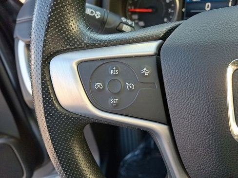 Used 2023 GMC Terrain SLE w/ Driver Convenience Package image 20