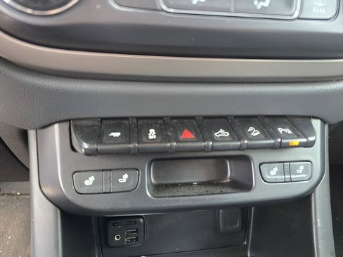 Used 2019 Chevrolet Colorado Z71 image 21