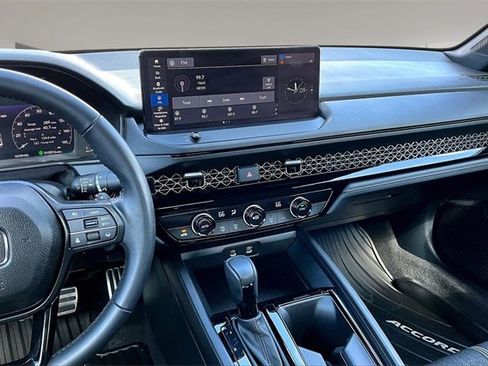 Used 2024 Honda Accord Sport image 9