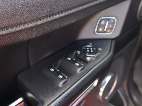 Used 2021 Ford Expedition XLT image 11