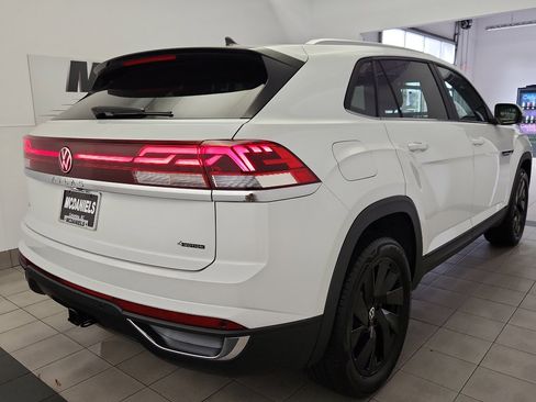 New 2026 Volkswagen Atlas Cross Sport SE AWD/4WD image 4