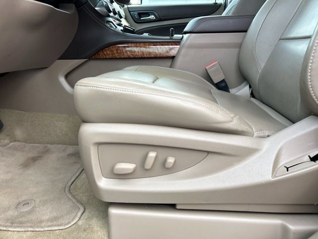 Used 2018 Chevrolet Tahoe Premier AWD/4WD image 38