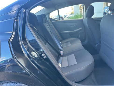 Used 2025 Nissan Sentra SV image 39