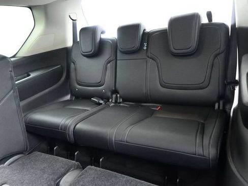 Used 2026 Nissan Armada SV RWD image 14