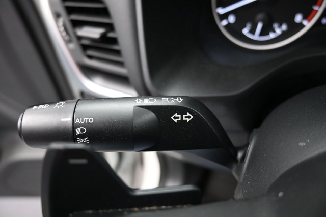 Used 2024 Nissan Rogue S FWD image 26