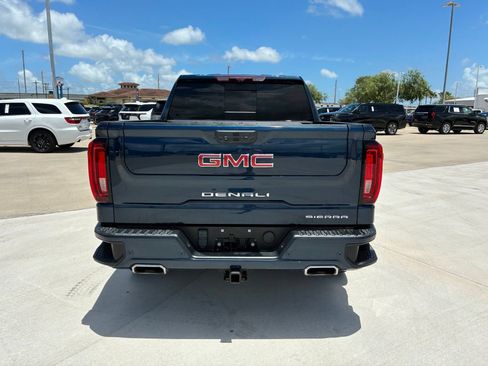 Used 2023 GMC Sierra 1500 Denali w/ Denali Reserve Package AWD/4WD image 4