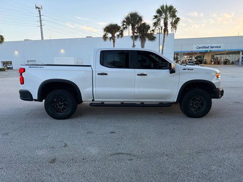 Used 2025 Chevrolet Silverado 1500 ZR2 w/ ZR2 Bison Edition AWD/4WD image 4