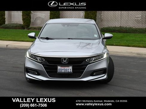 Used 2018 Honda Accord Sport image 2