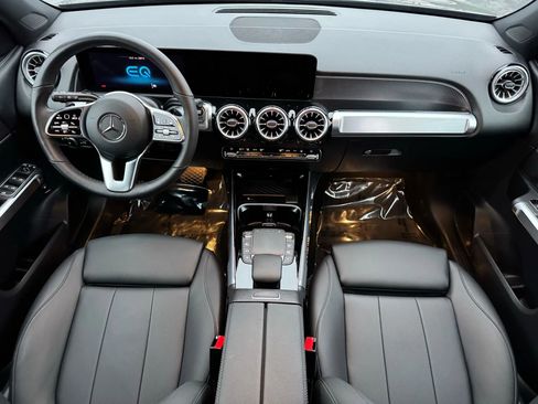 Used 2023 Mercedes-Benz EQB 300 4MATIC w/ Exclusive Package image 24