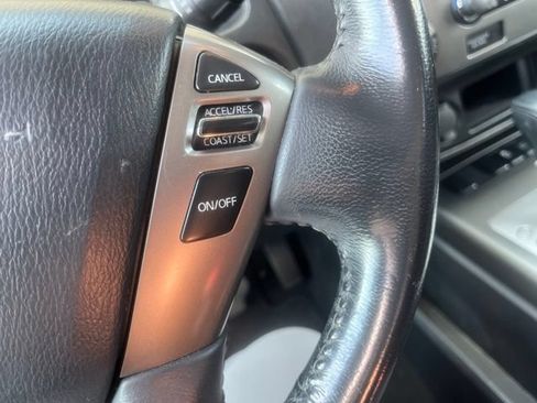 Used 2015 Nissan Armada SV AWD/4WD image 14