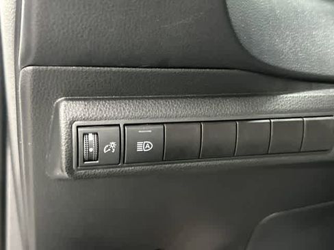 Used 2024 Toyota Corolla SE image 19