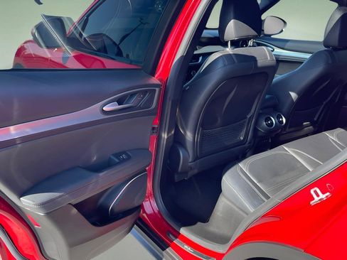 Used 2018 Alfa Romeo Stelvio Ti Sport image 14