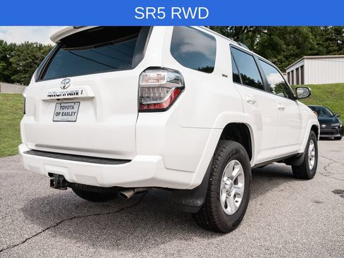 Certified 2022 Toyota 4Runner SR5 RWD image 8