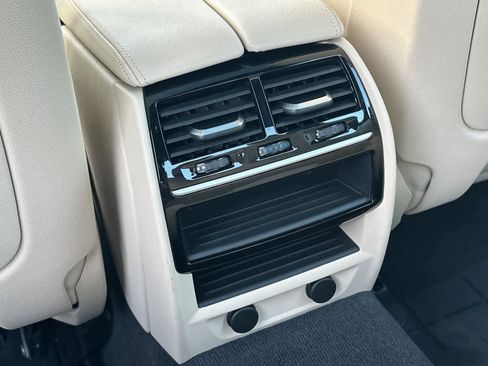 Used 2019 BMW 530e image 14