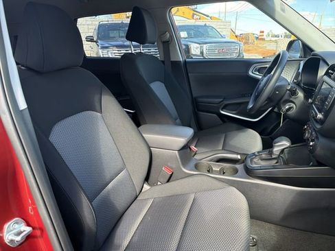 Certified 2023 Kia Soul LX FWD image 23