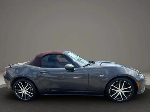Used 2018 MAZDA MX-5 Miata Grand Touring RWD image 4