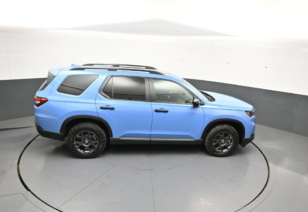 Certified 2024 Honda Pilot TrailSport image 40