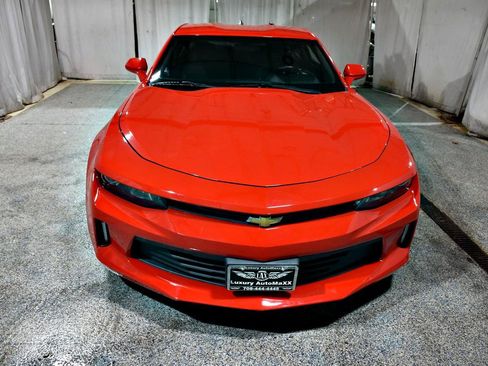 Used 2018 Chevrolet Camaro LT RWD image 26