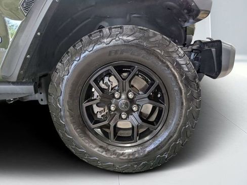 Used 2024 Jeep Wrangler Unlimited Sport AWD/4WD image 10