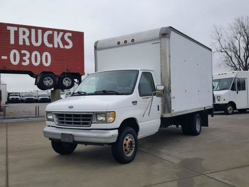 Used 1996 Ford E-350 and Econoline 350 RWD image 3