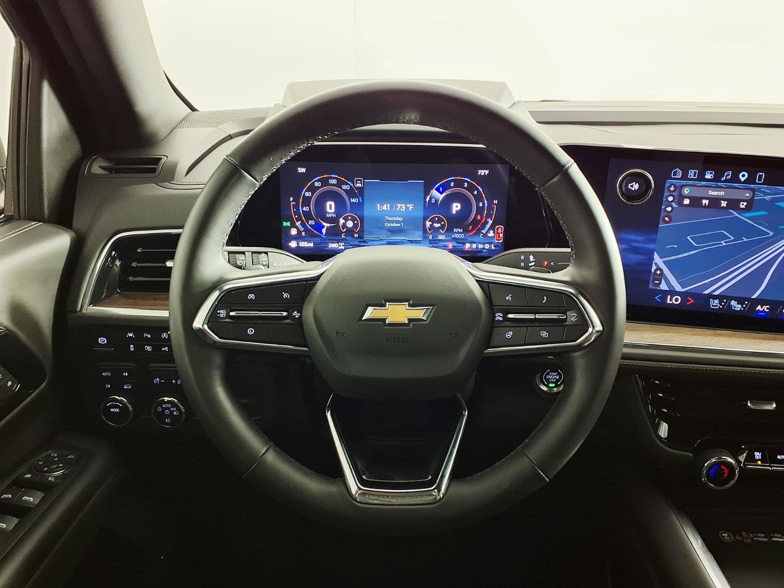 Used 2025 Chevrolet Suburban High Country AWD/4WD image 16
