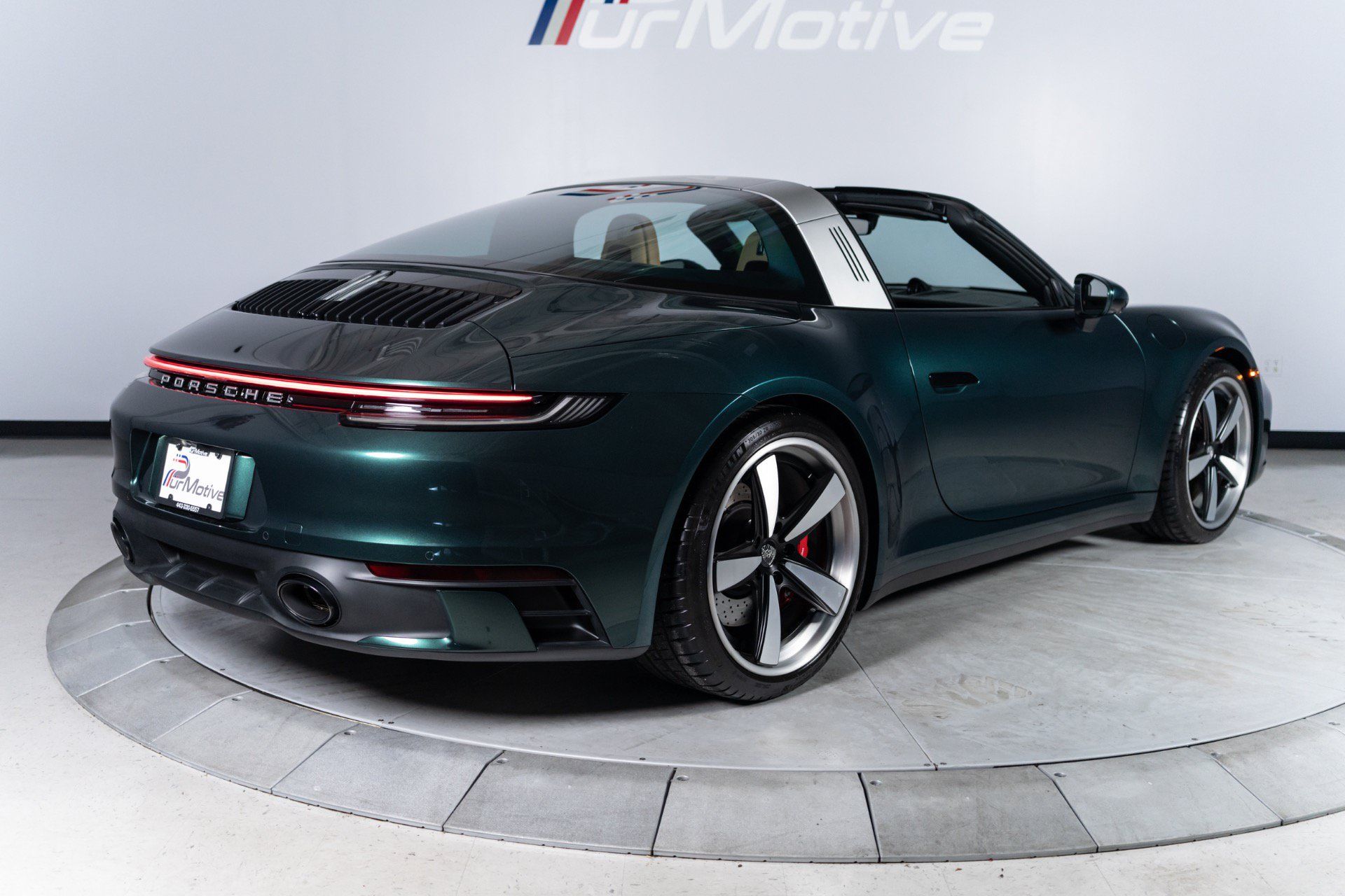 Used 2024 Porsche 911 Targa 4 GTS AWD/4WD image 17