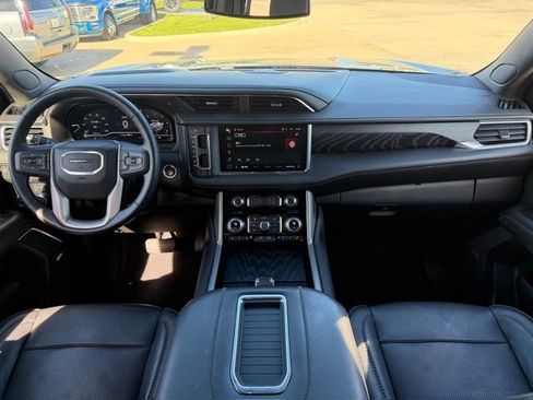 Used 2023 GMC Yukon Denali image 23