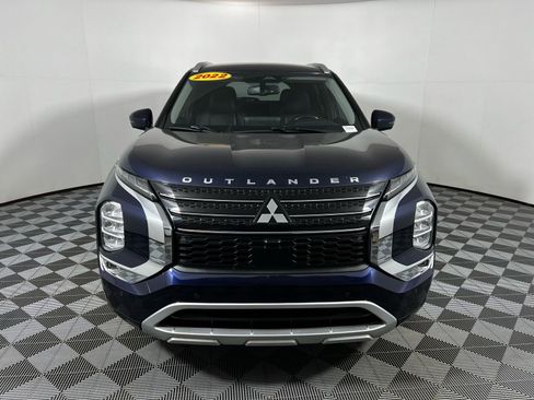 Used 2022 Mitsubishi Outlander SEL image 2