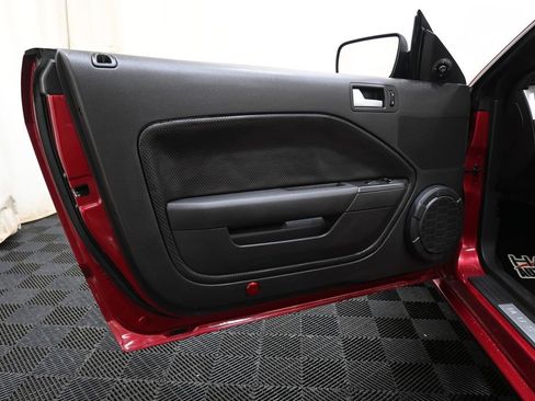 Used 2007 Ford Mustang GT Premium image 18