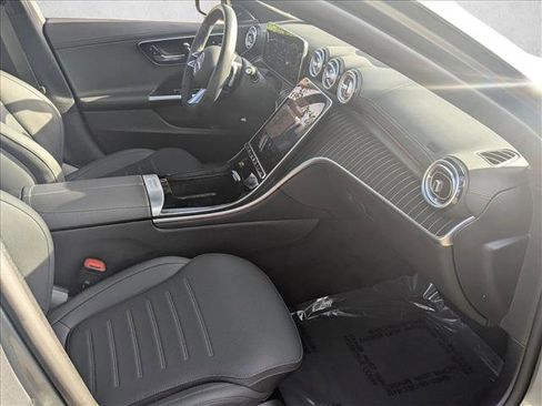 Used 2025 Mercedes-Benz C 300 4MATIC Sedan image 22