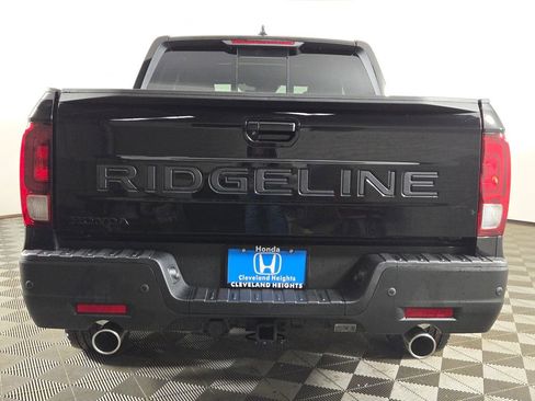 New 2026 Honda Ridgeline Black Edition image 9