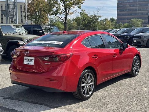 Used 2018 MAZDA MAZDA3 Touring FWD image 3