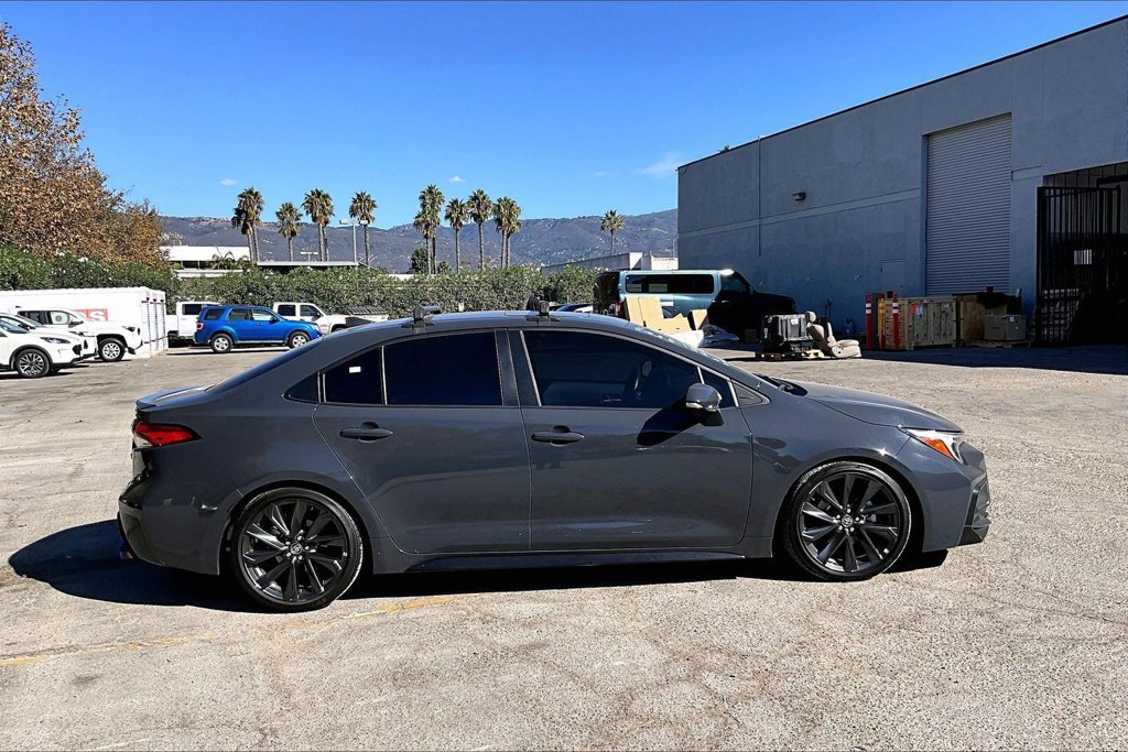 Used 2024 Toyota Corolla SE w/ SE Premium Package FWD image 11
