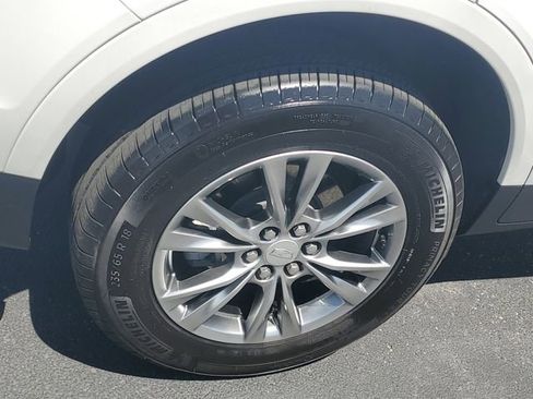 Certified 2023 Cadillac XT5 Premium Luxury w/ LPO, Floor Liner Package AWD/4WD image 6