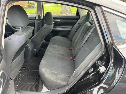 Used 2015 Nissan Altima 2.5 S w/ Power Driver Seat Package FWD image 11