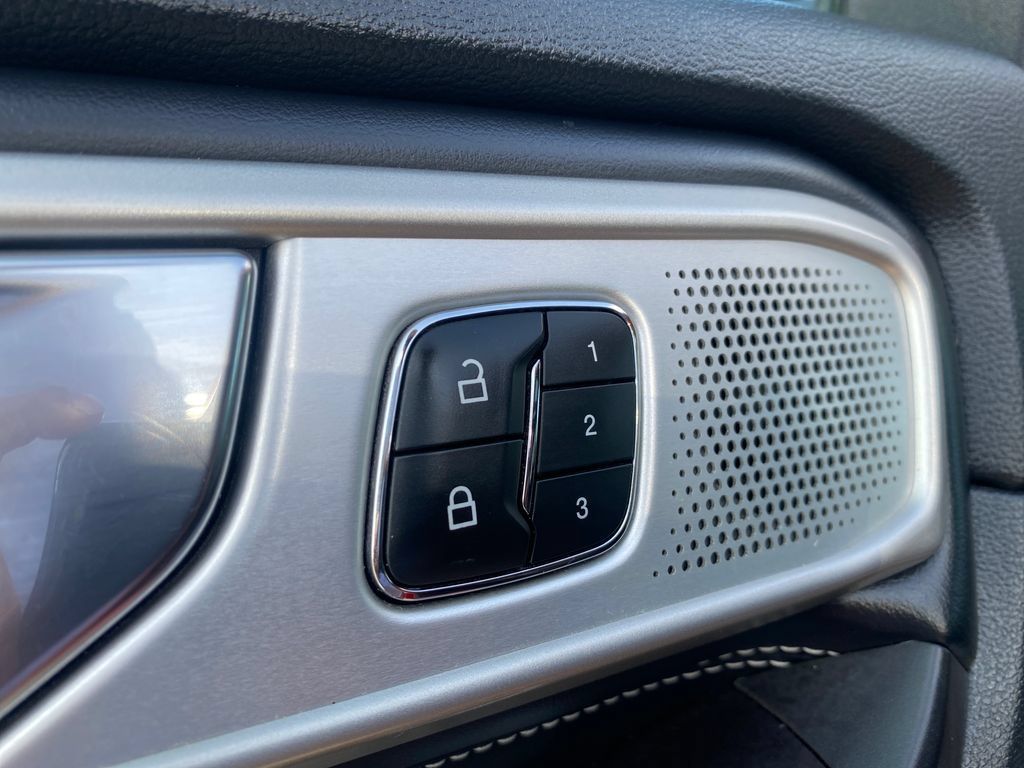 Used 2020 Ford Explorer ST w/ Premium Technology Package AWD/4WD image 30