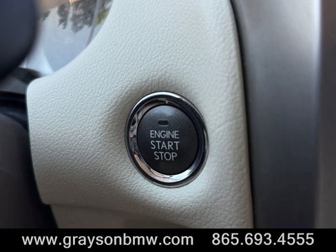 Used 2018 Lexus GX 460 Premium w/ Premium Package image 33