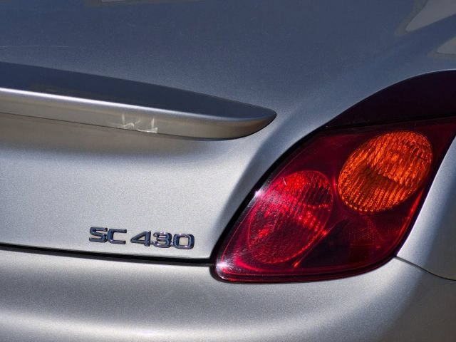 Used 2005 Lexus SC 430 Convertible RWD image 39