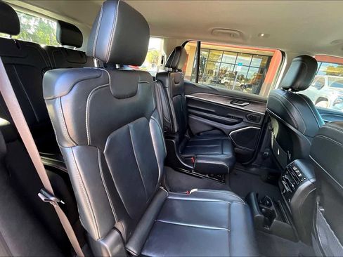 Used 2021 Jeep Grand Cherokee L Limited image 26