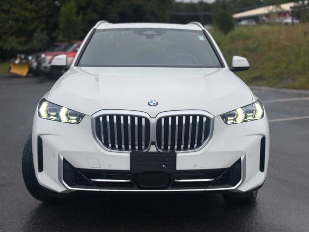 Certified 2025 BMW X5 xDrive40i w/ Premium Package AWD/4WD image 9