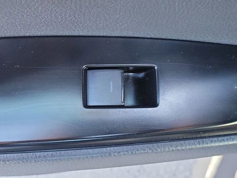 Used 2025 Toyota Camry SE image 16