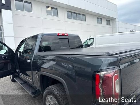 Used 2017 GMC Sierra 1500 SLT AWD/4WD image 10