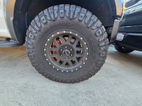 Used 2018 Ford F150 Raptor w/ Equipment Group 802A Luxury image 24