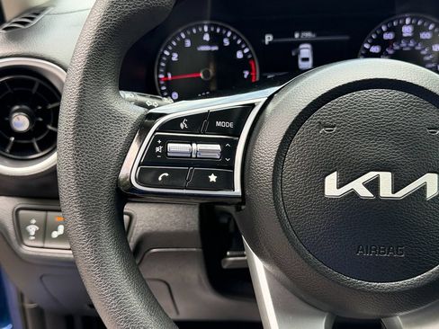 Used 2023 Kia Forte LXS w/ LXS Technology Package FWD image 21